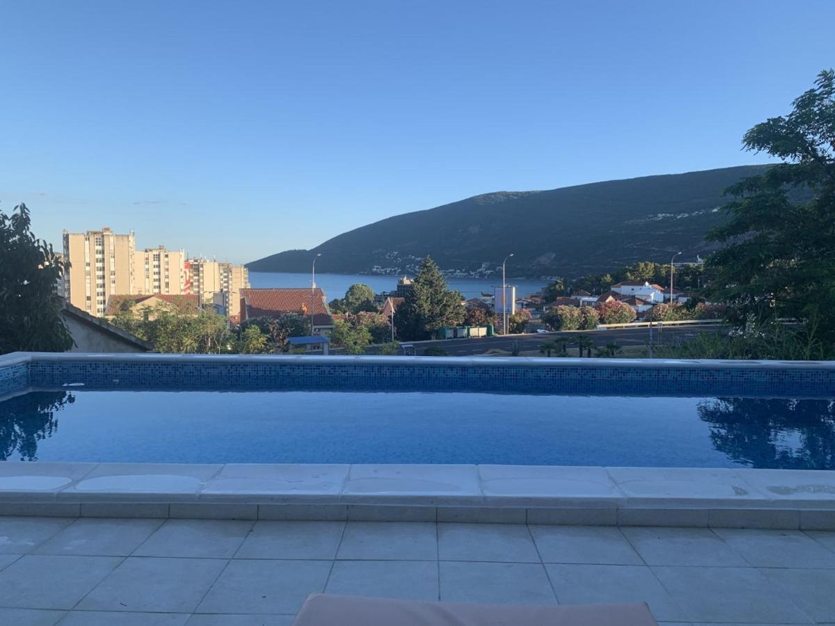 Al Mare Apartment Igalo Ngoại thất bức ảnh