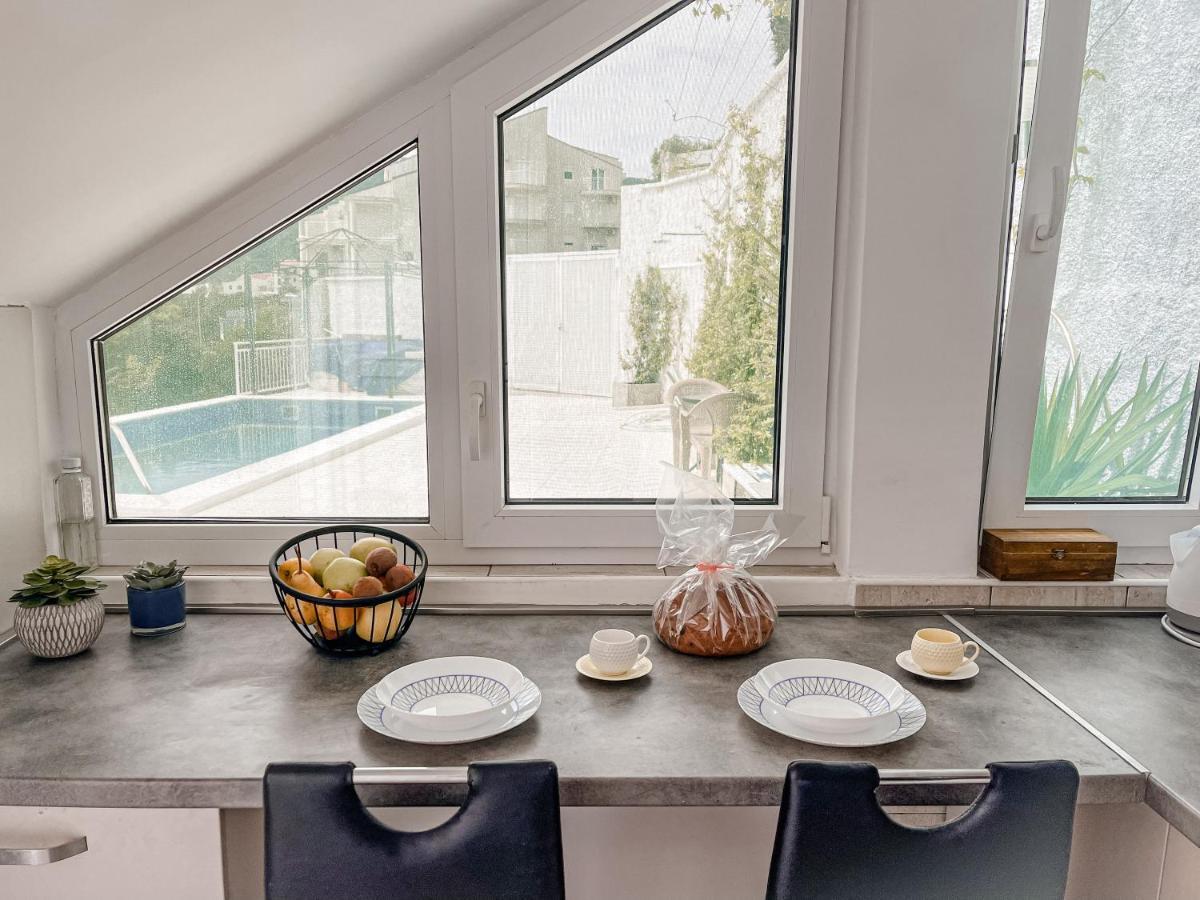 Al Mare Apartment Igalo Ngoại thất bức ảnh