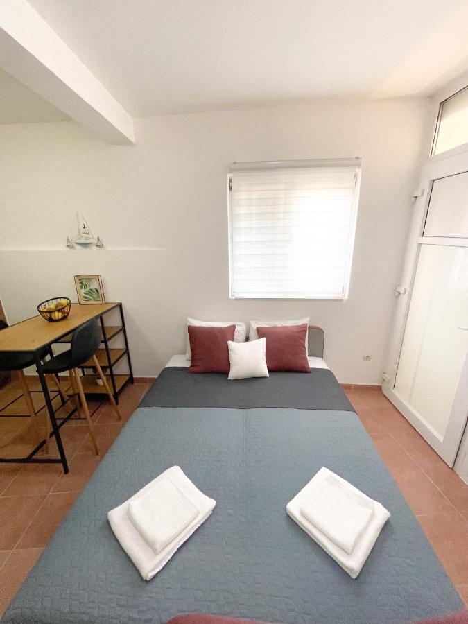 Al Mare Apartment Igalo Ngoại thất bức ảnh