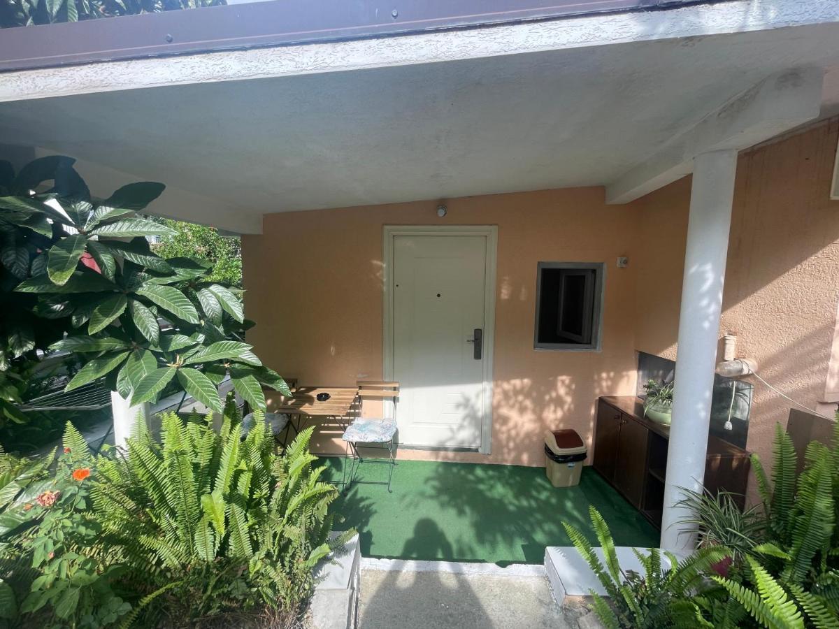 Al Mare Apartment Igalo Ngoại thất bức ảnh